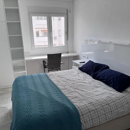 Spacious With 3 Pools Very